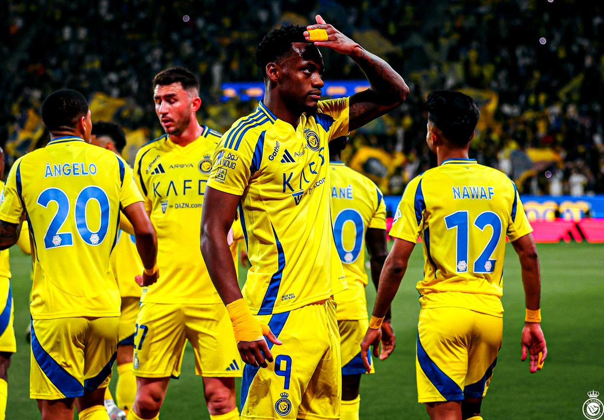 爱游戏官网-德布劳内焦点对战，梅西与90激战C9分钟，出色防守胜负难料！引发球迷热议的简单介绍