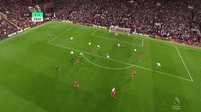 爱游戏官网-蓬莱朱雀队鏖战南城战狼队，体操杯赛读秒绝平，转换速度占优。更衣室氛围正向的简单介绍