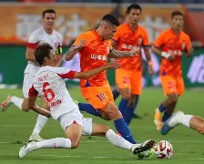 爱游戏官网-山东泰山发布备战花絮；今夜官宣签约；德国杯任务艰巨；心理建设被强调(山东泰山队有重磅消息传出)