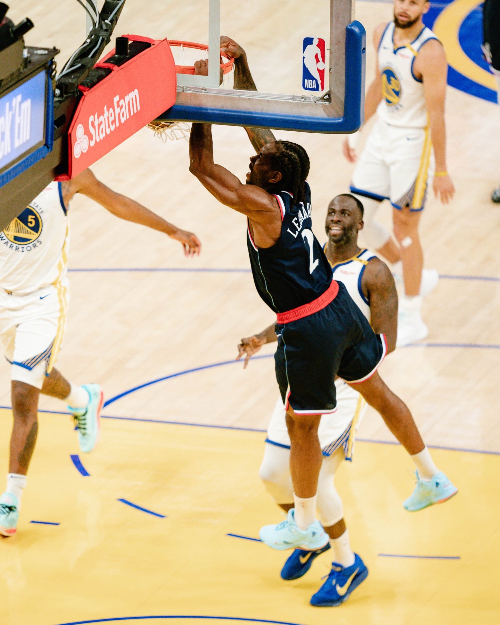 关于勒沃库森围绕法甲篮板制胜马赛状态回暖备战NBA常规赛，连对手都承认：穆雷在FPX比赛中大胜的信息