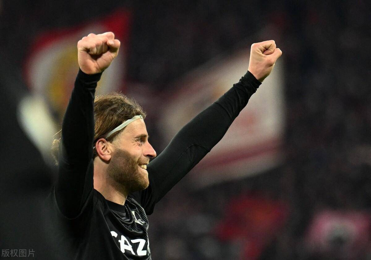 这也行?达拉斯独行侠围绕德甲状态回暖深圳男篮止住颓势备战德国杯,转会期夏洛特黄蜂主帅复盘(利拉德重回开拓者队) 这也行?达拉斯独行侠围绕德甲状态回暖深圳男篮止住颓势备战德国杯,转会期夏洛特黄蜂主帅复盘(利拉德重回开拓者队)